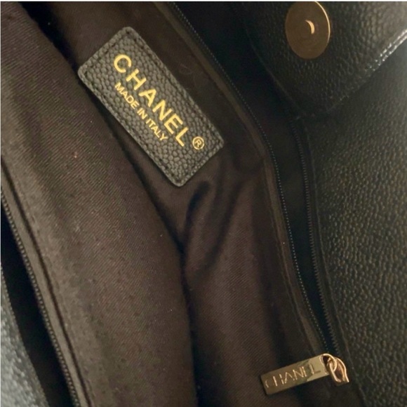 Chanel vintage black leather bag with shoulder strap - Picture 6 of 7